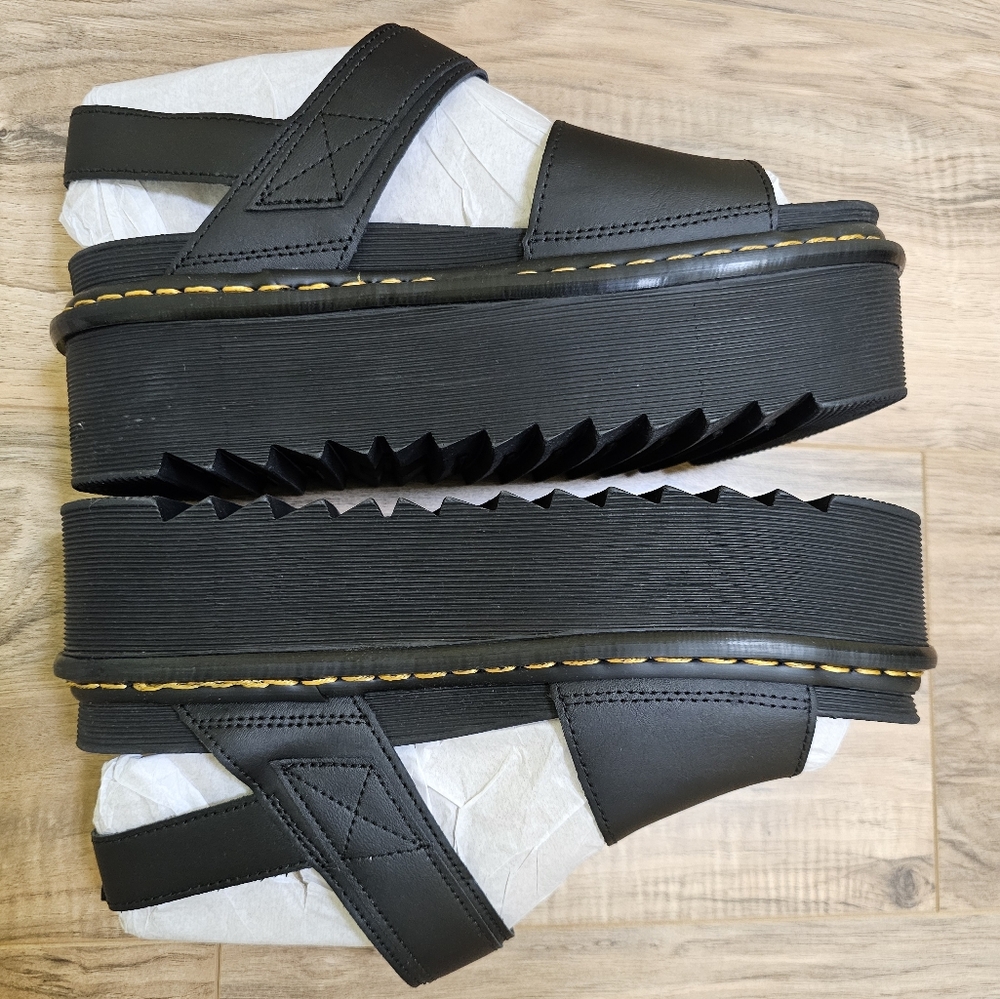 Dr. Martens VOSS WOMEN'S LEATHER STRAP PLATFORM SANDALS, size US 9 - Picture 7 of 12